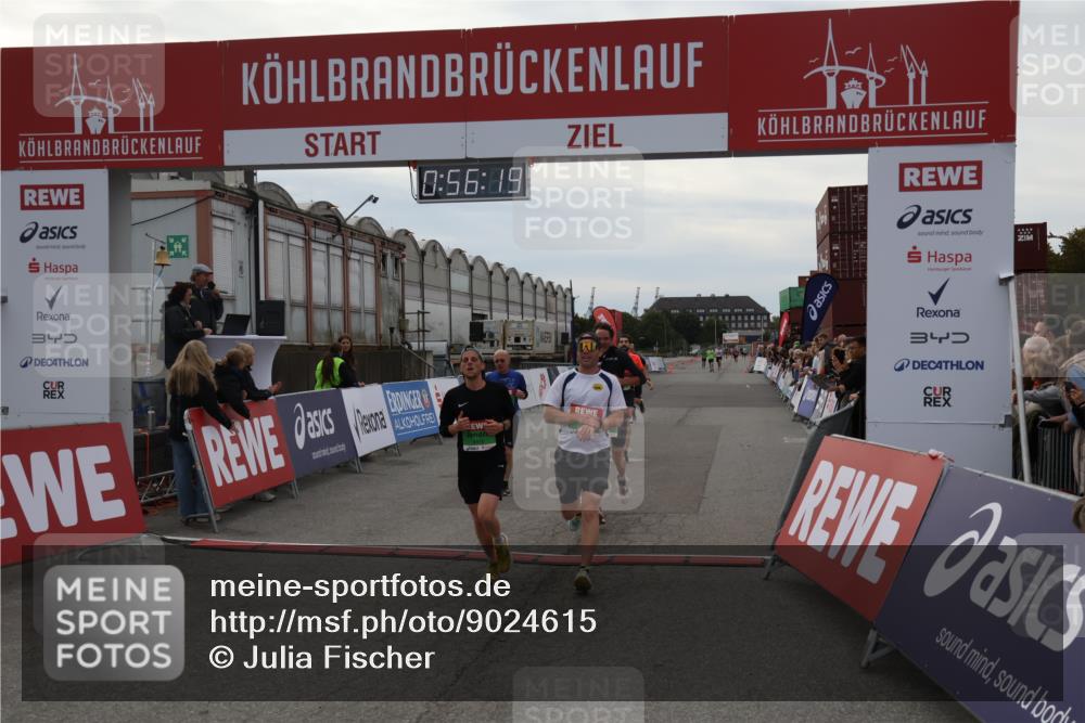 03.10.2025 - Köhlbrandbrückenlauf Julia Fischer http://msf.ph/oto/9024615 03.10.2025 15:56:20 Ziel 7046, 7079, 7128, 7170, 8820, 8976, 9525, 9559 meine-sportfotos.de