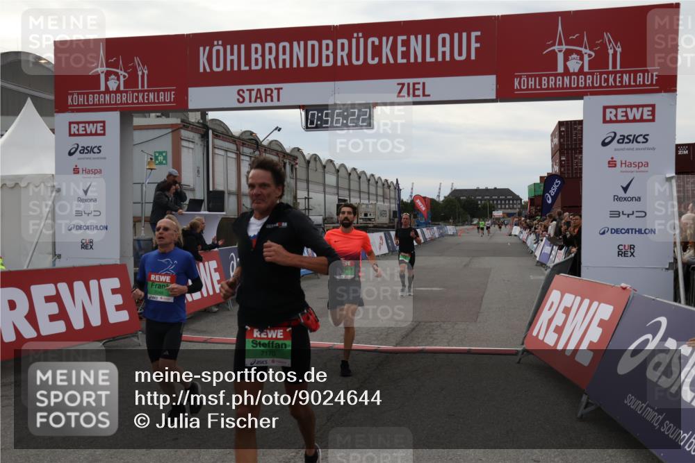 03.10.2025 - Köhlbrandbrückenlauf Julia Fischer http://msf.ph/oto/9024644 03.10.2025 15:56:22 Ziel 7046, 7079, 7128, 7170, 8820, 8976, 9525, 9559 meine-sportfotos.de