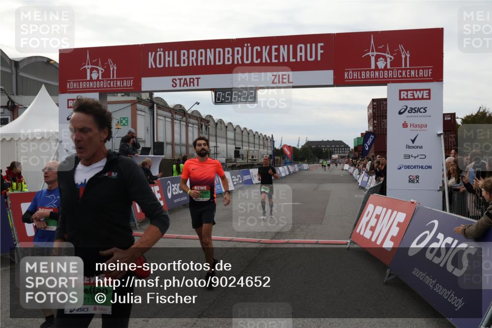 03.10.2025 - Köhlbrandbrückenlauf Julia Fischer http://msf.ph/oto/9024652 03.10.2025 15:56:23 Ziel 7046, 7079, 7128, 7170, 8820, 8976, 9559 meine-sportfotos.de