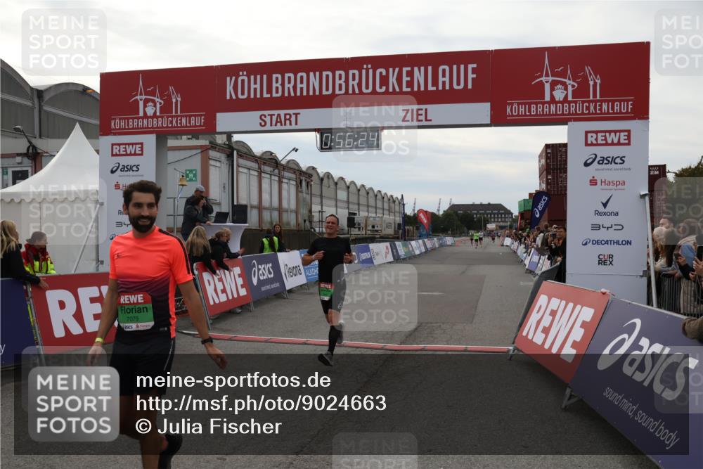 03.10.2025 - Köhlbrandbrückenlauf Julia Fischer http://msf.ph/oto/9024663 03.10.2025 15:56:24 Ziel 7046, 7079, 7128, 7170, 8820, 8976, 9559 meine-sportfotos.de