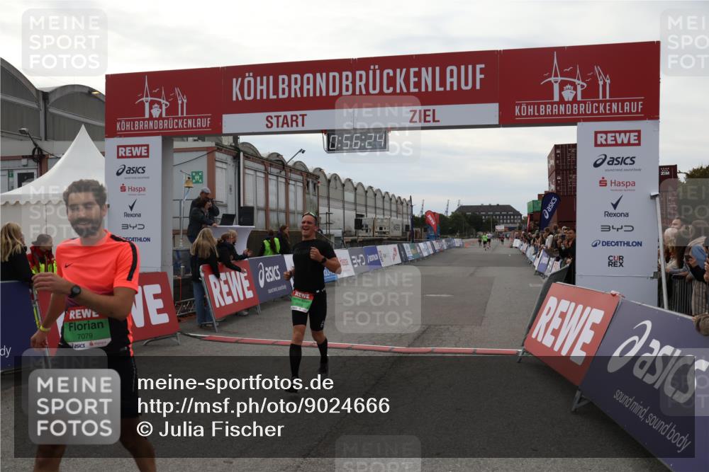 03.10.2025 - Köhlbrandbrückenlauf Julia Fischer http://msf.ph/oto/9024666 03.10.2025 15:56:24 Ziel 7046, 7079, 7128, 7170, 8820, 8976, 9559 meine-sportfotos.de