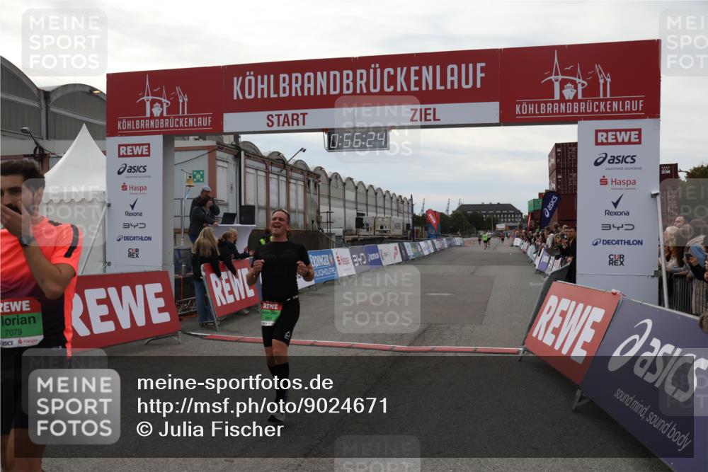 03.10.2025 - Köhlbrandbrückenlauf Julia Fischer http://msf.ph/oto/9024671 03.10.2025 15:56:24 Ziel 7046, 7079, 7128, 7170, 8820, 8976, 9559 meine-sportfotos.de