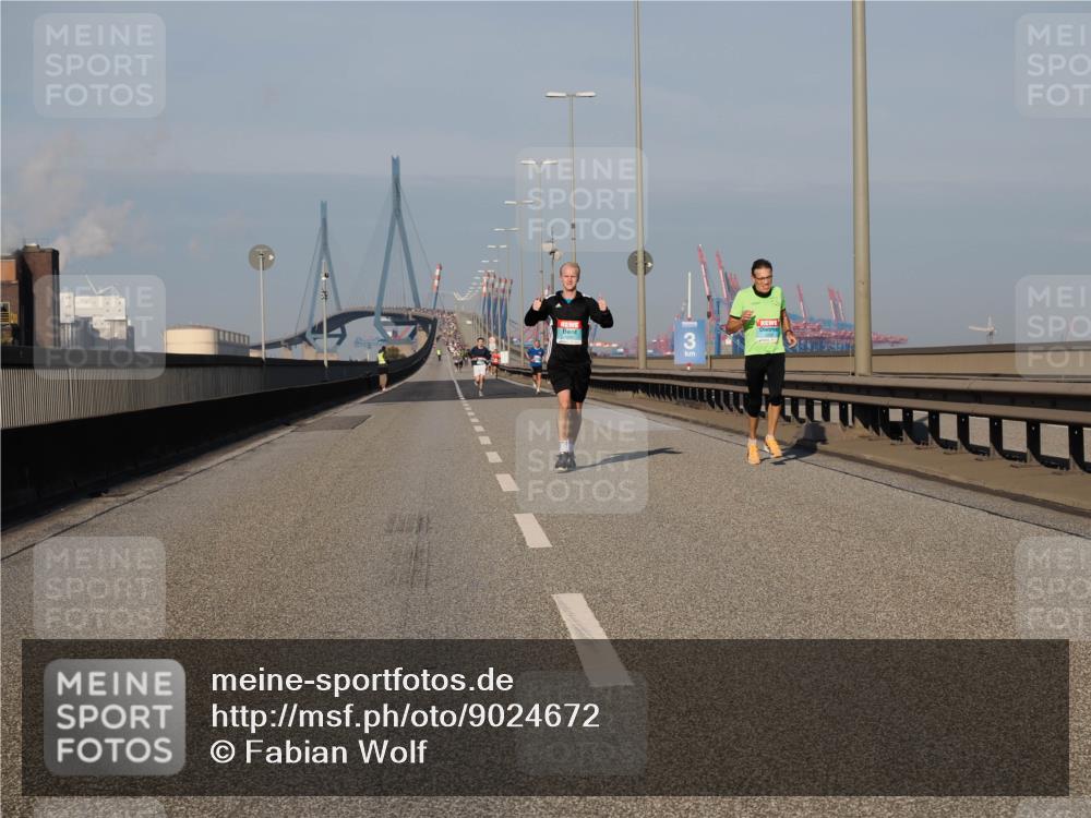 03.10.2025 - Köhlbrandbrückenlauf Fabian Wolf http://msf.ph/oto/9024672 03.10.2025 09:40:43 Position 3 3 meine-sportfotos.de