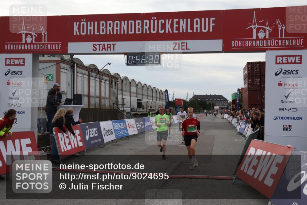 03.10.2025 - Köhlbrandbrückenlauf Julia Fischer http://msf.ph/oto/9024695 03.10.2025 15:56:38 Ziel 7092, 7166, 8782, 9182 meine-sportfotos.de