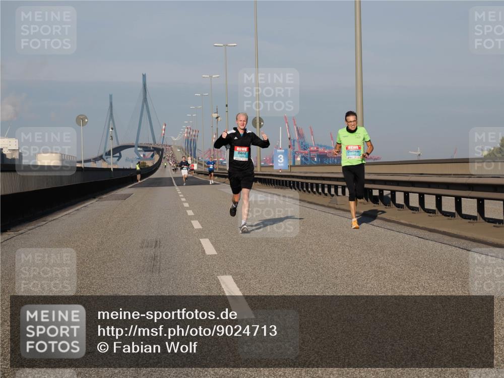 03.10.2025 - Köhlbrandbrückenlauf Fabian Wolf http://msf.ph/oto/9024713 03.10.2025 09:40:44 Position 3  meine-sportfotos.de