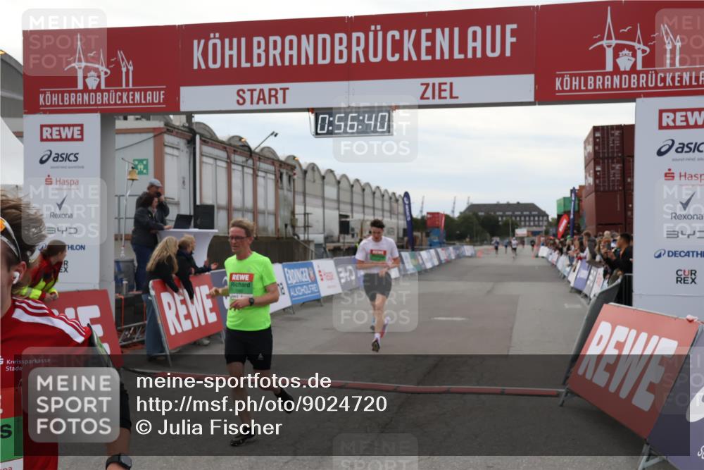 03.10.2025 - Köhlbrandbrückenlauf Julia Fischer http://msf.ph/oto/9024720 03.10.2025 15:56:40 Ziel 7092, 7166, 8782, 9182 meine-sportfotos.de