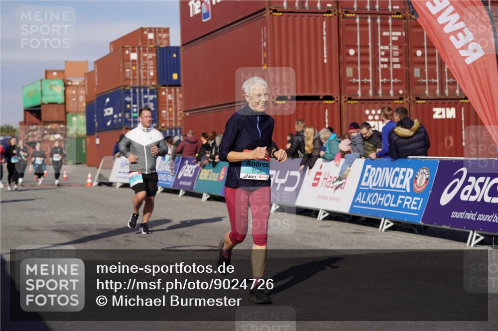 03.10.2025 - Köhlbrandbrückenlauf Michael Burmester http://msf.ph/oto/9024726 03.10.2025 10:27:24 Ziel 1914, 2136, 2192, 2352, 3230 meine-sportfotos.de