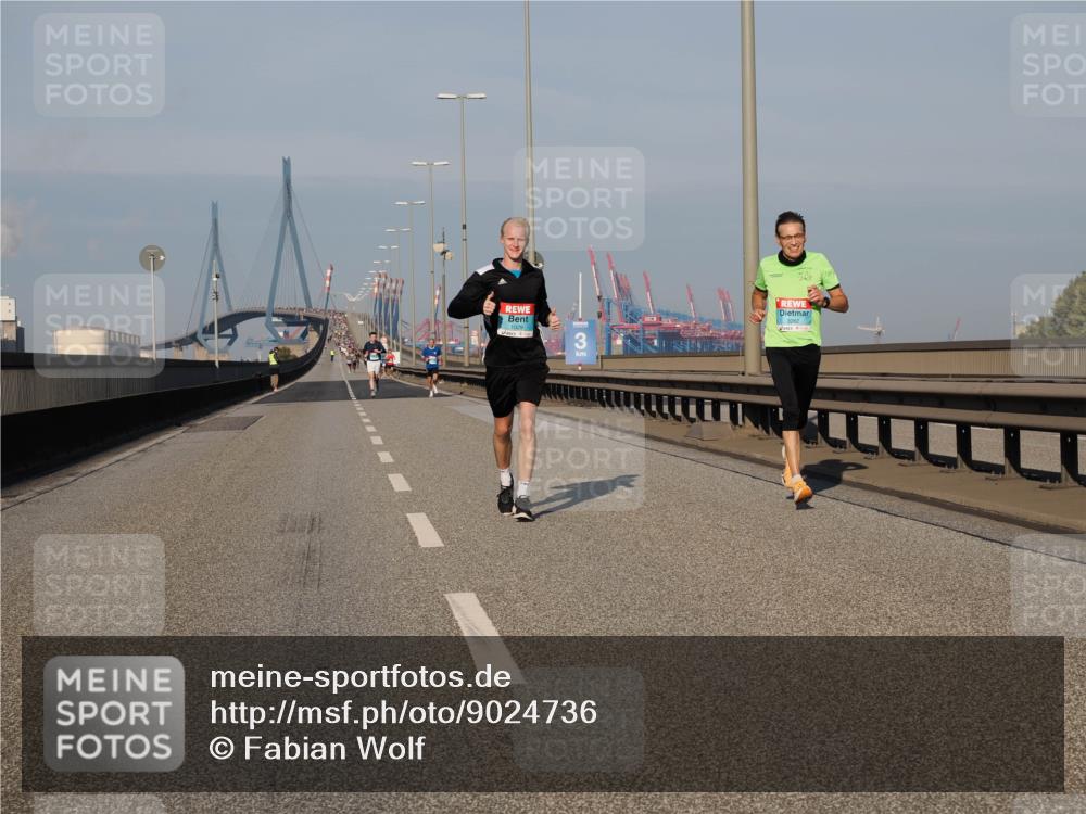 03.10.2025 - Köhlbrandbrückenlauf Fabian Wolf http://msf.ph/oto/9024736 03.10.2025 09:40:45 Position 3 1029, 3262 meine-sportfotos.de