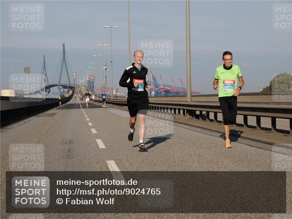 03.10.2025 - Köhlbrandbrückenlauf Fabian Wolf http://msf.ph/oto/9024765 03.10.2025 09:40:45 Position 3 3262 meine-sportfotos.de