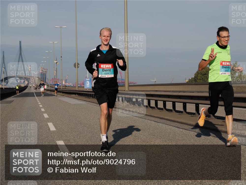 03.10.2025 - Köhlbrandbrückenlauf Fabian Wolf http://msf.ph/oto/9024796 03.10.2025 09:40:46 Position 3 3, 1029, 3262 meine-sportfotos.de