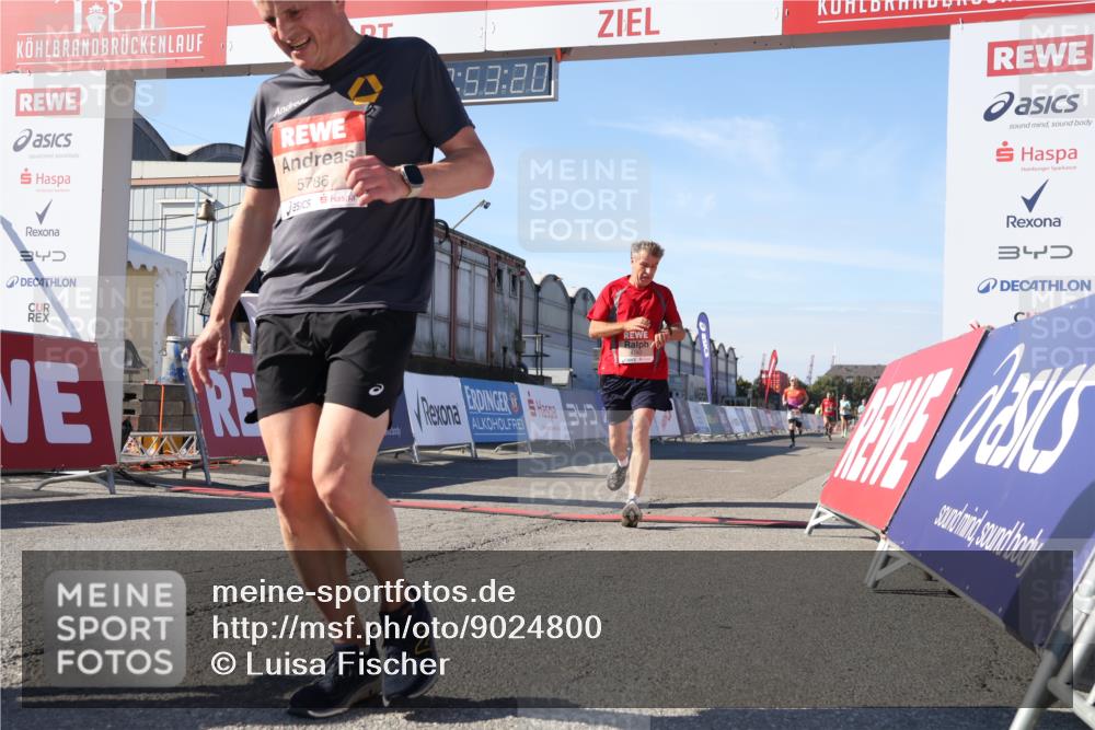 03.10.2025 - Köhlbrandbrückenlauf Luisa Fischer http://msf.ph/oto/9024800 03.10.2025 12:53:19 Ziel 4029, 4142, 5786, 6333 meine-sportfotos.de