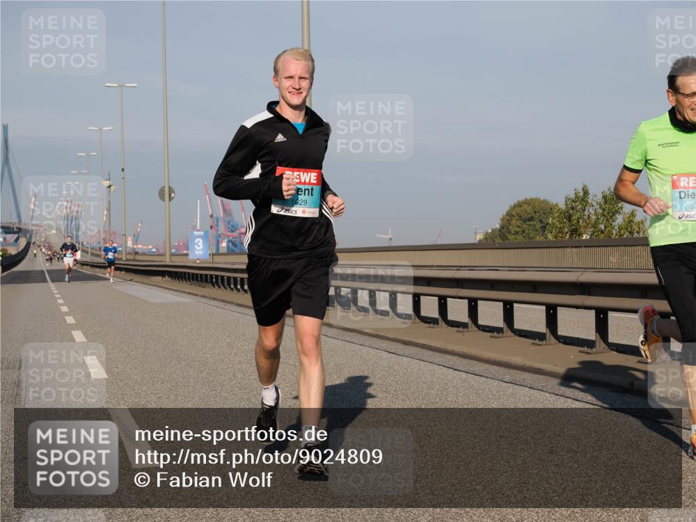 03.10.2025 - Köhlbrandbrückenlauf Fabian Wolf http://msf.ph/oto/9024809 03.10.2025 09:40:47 Position 3 1029, 32 meine-sportfotos.de