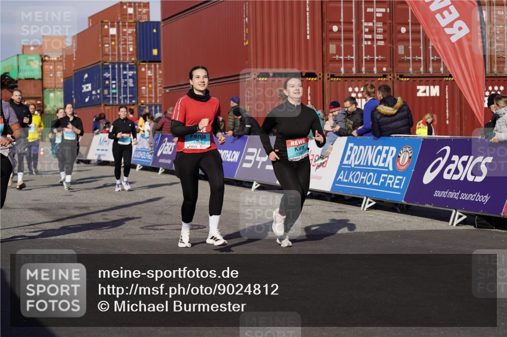 03.10.2025 - Köhlbrandbrückenlauf Michael Burmester http://msf.ph/oto/9024812 03.10.2025 10:27:30 Ziel 1472, 1914, 2059, 2162, 2166, 2192, 2237, 2352, 3230, 3346, 3429, 3451, 3452, 3626, 3739 meine-sportfotos.de