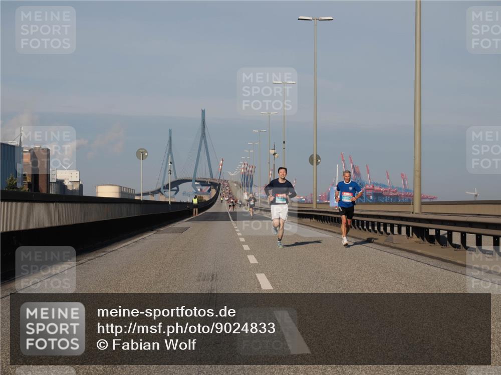 03.10.2025 - Köhlbrandbrückenlauf Fabian Wolf http://msf.ph/oto/9024833 03.10.2025 09:40:57 Position 3  meine-sportfotos.de