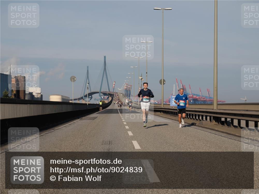 03.10.2025 - Köhlbrandbrückenlauf Fabian Wolf http://msf.ph/oto/9024839 03.10.2025 09:40:57 Position 3  meine-sportfotos.de