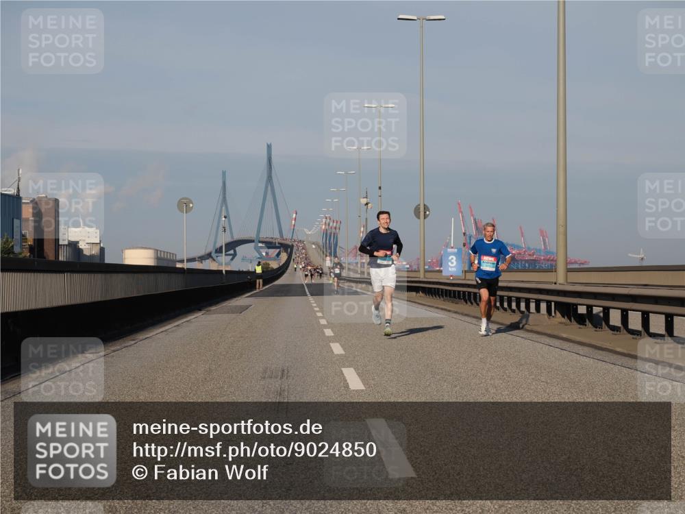 03.10.2025 - Köhlbrandbrückenlauf Fabian Wolf http://msf.ph/oto/9024850 03.10.2025 09:40:57 Position 3  meine-sportfotos.de