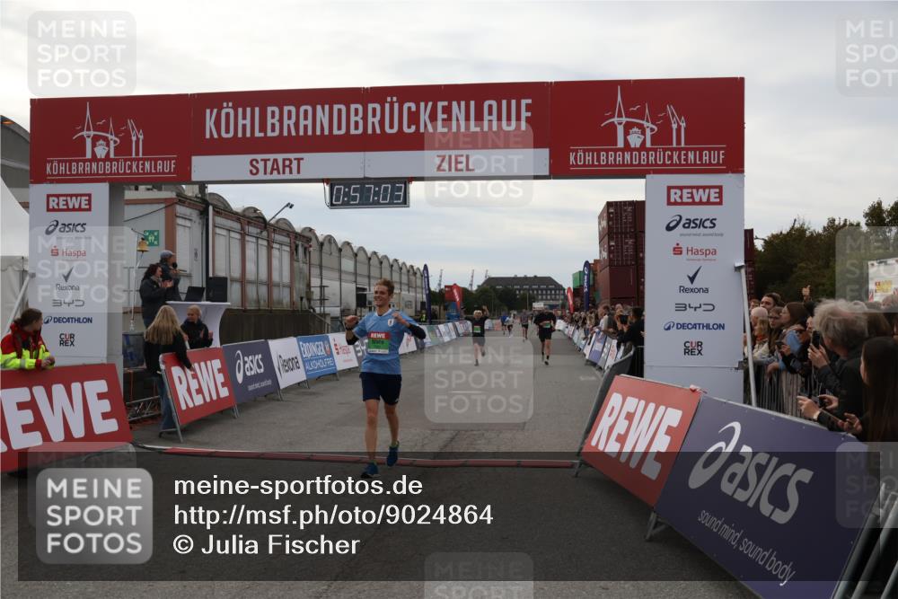 03.10.2025 - Köhlbrandbrückenlauf Julia Fischer http://msf.ph/oto/9024864 03.10.2025 15:57:03 Ziel 7041, 7882, 9226, 9664, 9665, 9751 meine-sportfotos.de