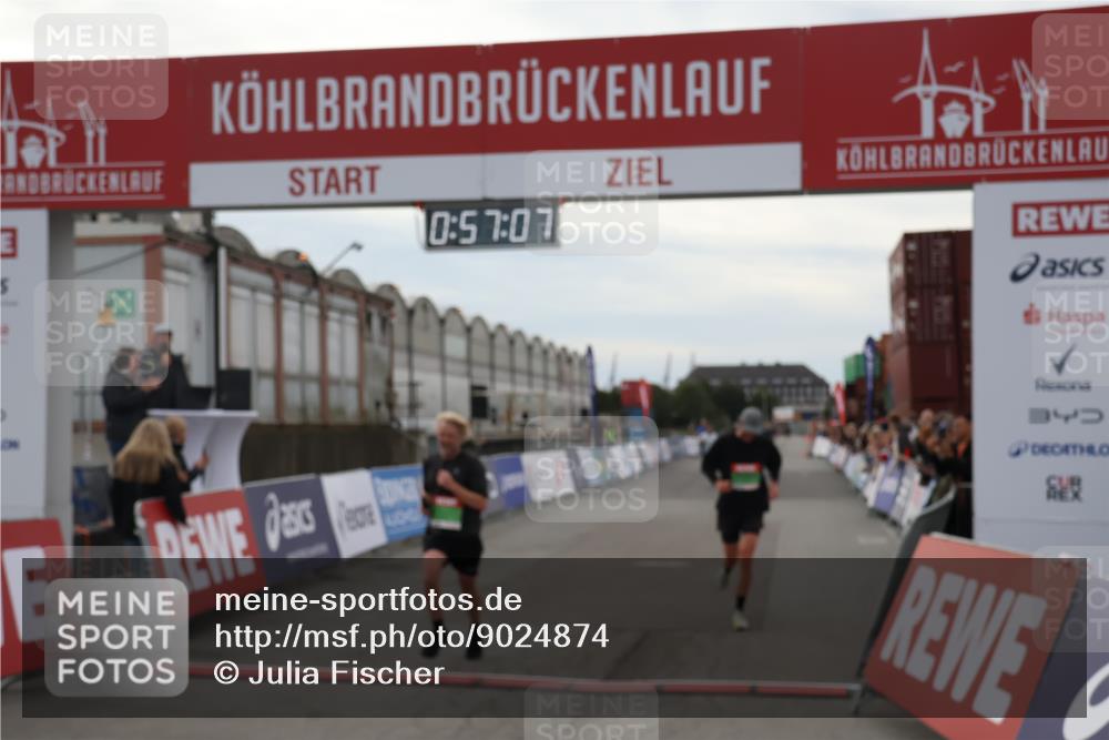 03.10.2025 - Köhlbrandbrückenlauf Julia Fischer http://msf.ph/oto/9024874 03.10.2025 15:57:07 Ziel 7041, 7593, 7618, 7882, 9226, 9665, 9751 meine-sportfotos.de