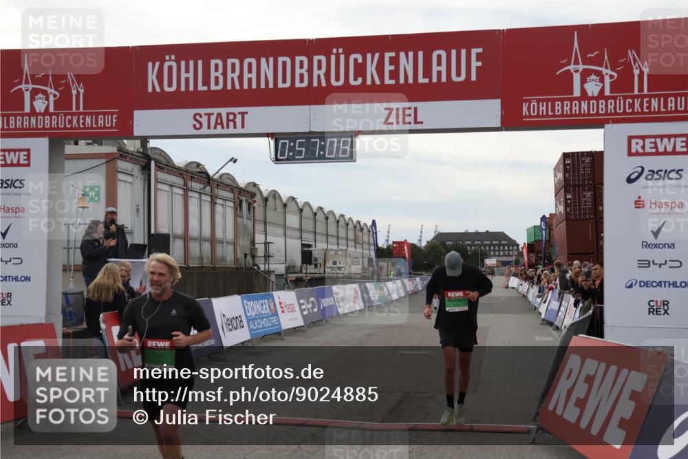 03.10.2025 - Köhlbrandbrückenlauf Julia Fischer http://msf.ph/oto/9024885 03.10.2025 15:57:08 Ziel 7041, 7593, 7618, 7882, 9226, 9665, 9751 meine-sportfotos.de