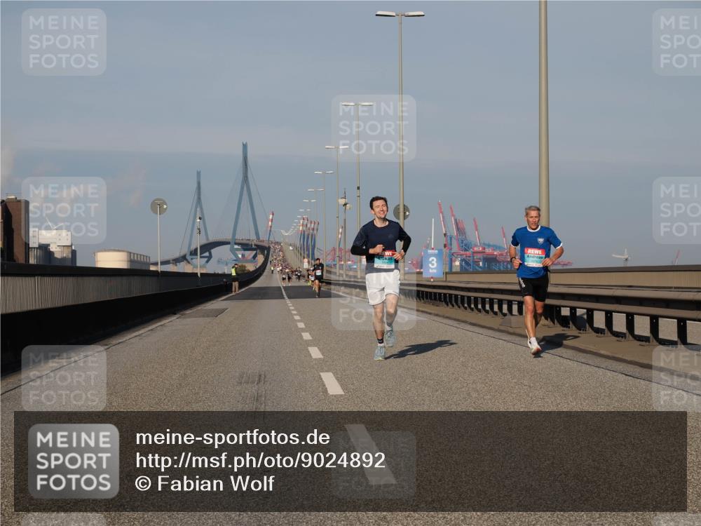 03.10.2025 - Köhlbrandbrückenlauf Fabian Wolf http://msf.ph/oto/9024892 03.10.2025 09:40:59 Position 3  meine-sportfotos.de