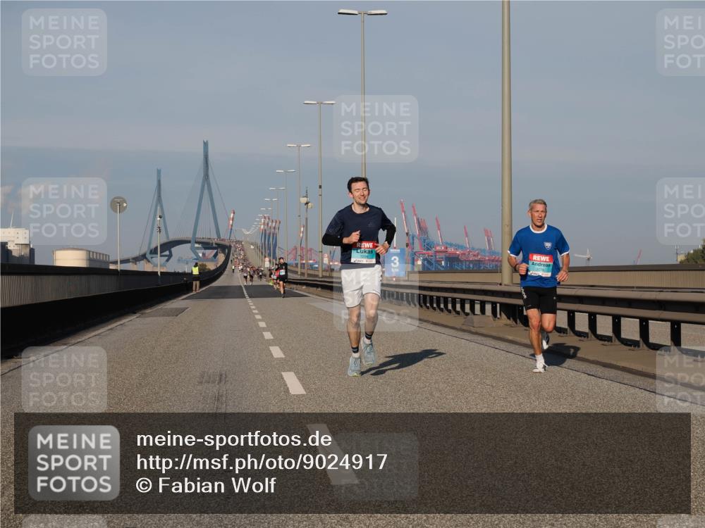 03.10.2025 - Köhlbrandbrückenlauf Fabian Wolf http://msf.ph/oto/9024917 03.10.2025 09:41:00 Position 3 3226, 3078 meine-sportfotos.de