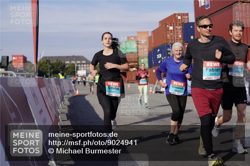 03.10.2025 - Köhlbrandbrückenlauf Michael Burmester http://msf.ph/oto/9024941 03.10.2025 10:27:36 Ziel 1472, 1759, 2059, 2086, 2162, 2166, 2192, 2237, 2352, 3346, 3429, 3451, 3452, 3626, 3739 meine-sportfotos.de