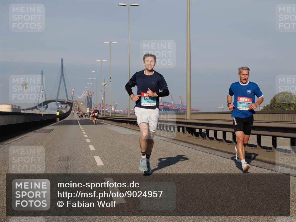 03.10.2025 - Köhlbrandbrückenlauf Fabian Wolf http://msf.ph/oto/9024957 03.10.2025 09:41:01 Position 3 3226, 3078 meine-sportfotos.de