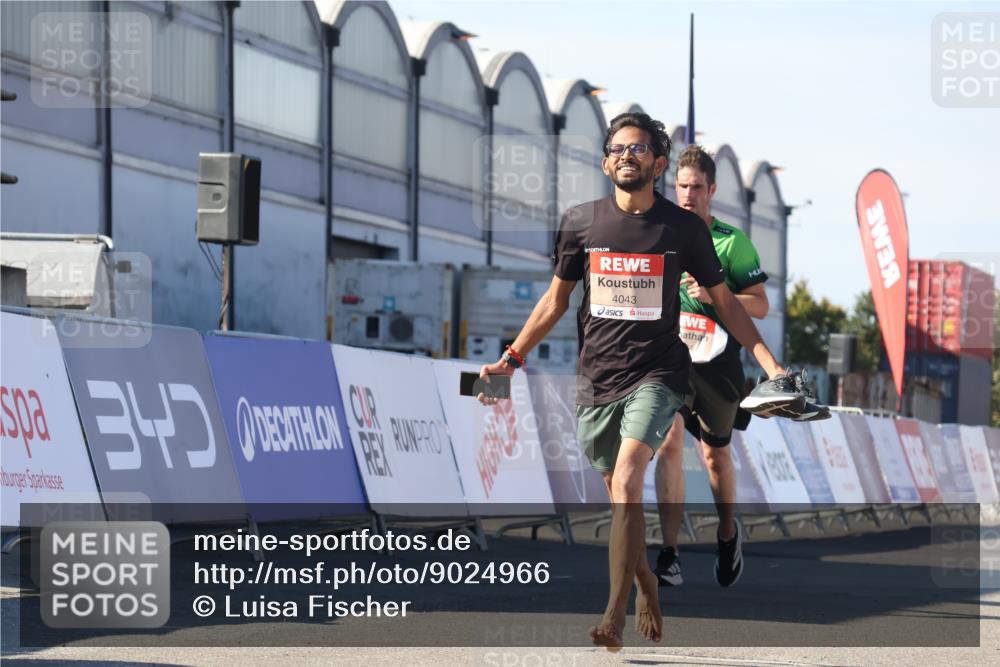 03.10.2025 - Köhlbrandbrückenlauf Luisa Fischer http://msf.ph/oto/9024966 03.10.2025 12:53:38 Ziel 4043, 4155, 6241, 6624, 6656, 6804 meine-sportfotos.de
