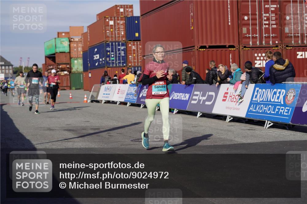 03.10.2025 - Köhlbrandbrückenlauf Michael Burmester http://msf.ph/oto/9024972 03.10.2025 10:27:39 Ziel 1004, 1342, 1472, 1759, 1993, 2086, 2166, 3429, 3451, 3452, 3626, 3739 meine-sportfotos.de