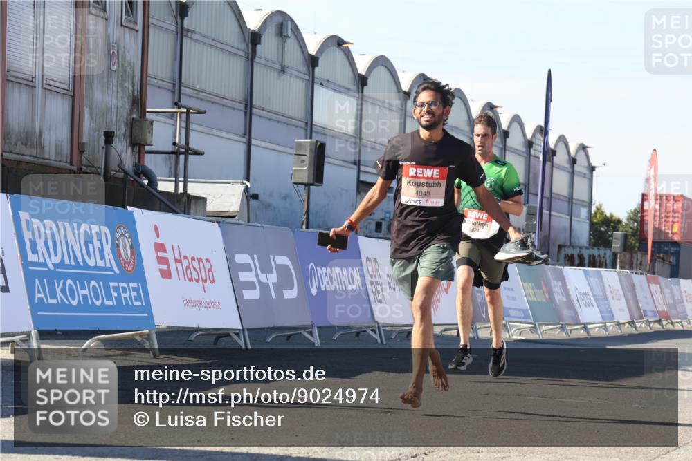 03.10.2025 - Köhlbrandbrückenlauf Luisa Fischer http://msf.ph/oto/9024974 03.10.2025 12:53:39 Ziel 4043, 4155, 6241, 6624, 6804 meine-sportfotos.de
