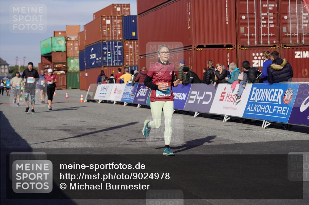 03.10.2025 - Köhlbrandbrückenlauf Michael Burmester http://msf.ph/oto/9024978 03.10.2025 10:27:39 Ziel 1004, 1342, 1472, 1759, 1993, 2086, 2166, 3429, 3451, 3452, 3626, 3739 meine-sportfotos.de