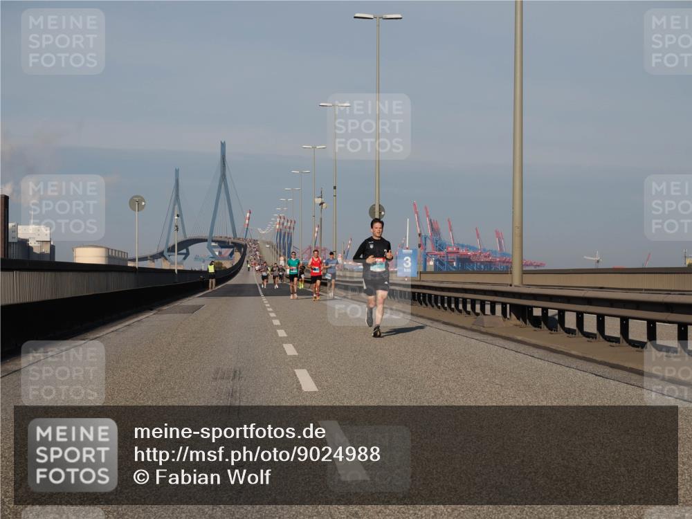 03.10.2025 - Köhlbrandbrückenlauf Fabian Wolf http://msf.ph/oto/9024988 03.10.2025 09:41:12 Position 3  meine-sportfotos.de