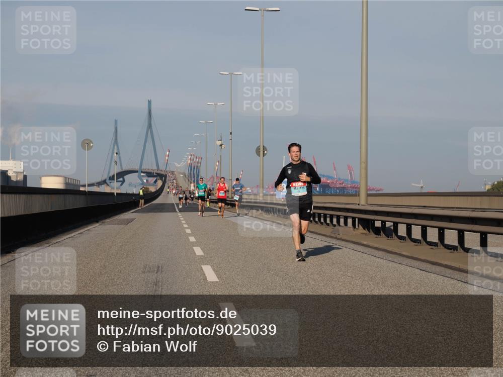 03.10.2025 - Köhlbrandbrückenlauf Fabian Wolf http://msf.ph/oto/9025039 03.10.2025 09:41:14 Position 3  meine-sportfotos.de