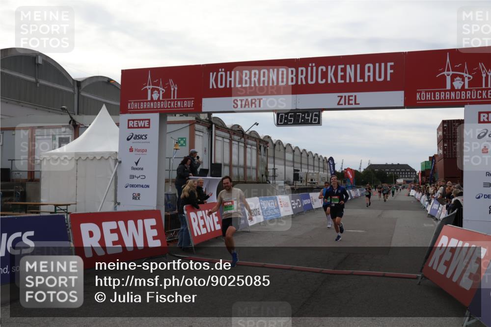 03.10.2025 - Köhlbrandbrückenlauf Julia Fischer http://msf.ph/oto/9025085 03.10.2025 15:57:47 Ziel 7082, 7274, 7570, 8916, 9177, 9178 meine-sportfotos.de