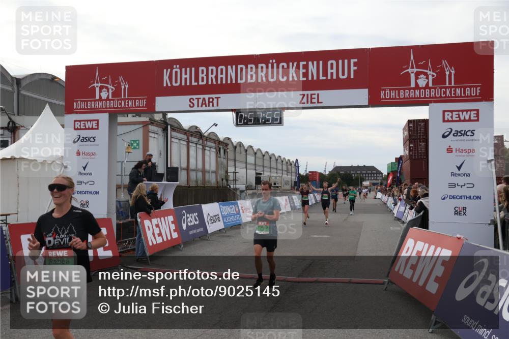 03.10.2025 - Köhlbrandbrückenlauf Julia Fischer http://msf.ph/oto/9025145 03.10.2025 15:57:55 Ziel 7051, 7082, 7087, 7127, 7131, 7274, 7570, 8916, 9438 meine-sportfotos.de