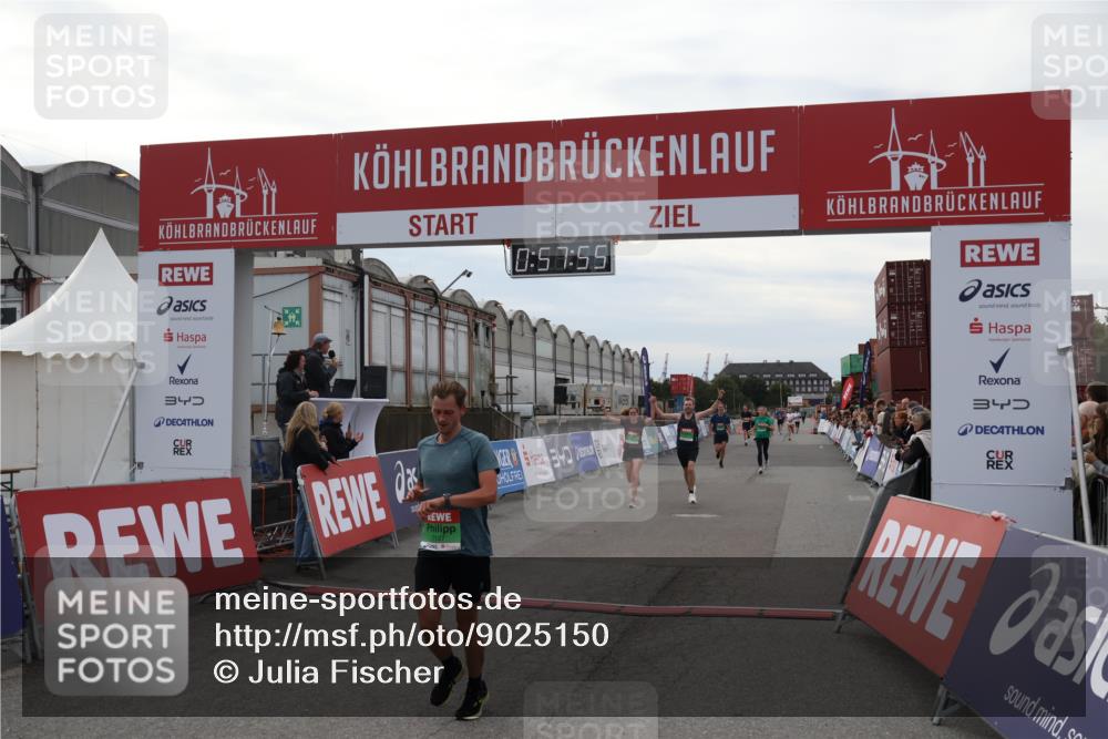 03.10.2025 - Köhlbrandbrückenlauf Julia Fischer http://msf.ph/oto/9025150 03.10.2025 15:57:55 Ziel 7051, 7082, 7087, 7127, 7131, 7274, 7570, 8916, 9438 meine-sportfotos.de