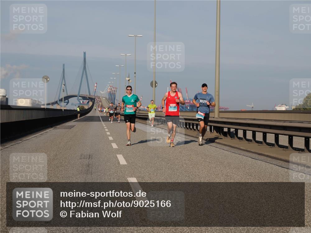 03.10.2025 - Köhlbrandbrückenlauf Fabian Wolf http://msf.ph/oto/9025166 03.10.2025 09:41:22 Position 3  meine-sportfotos.de
