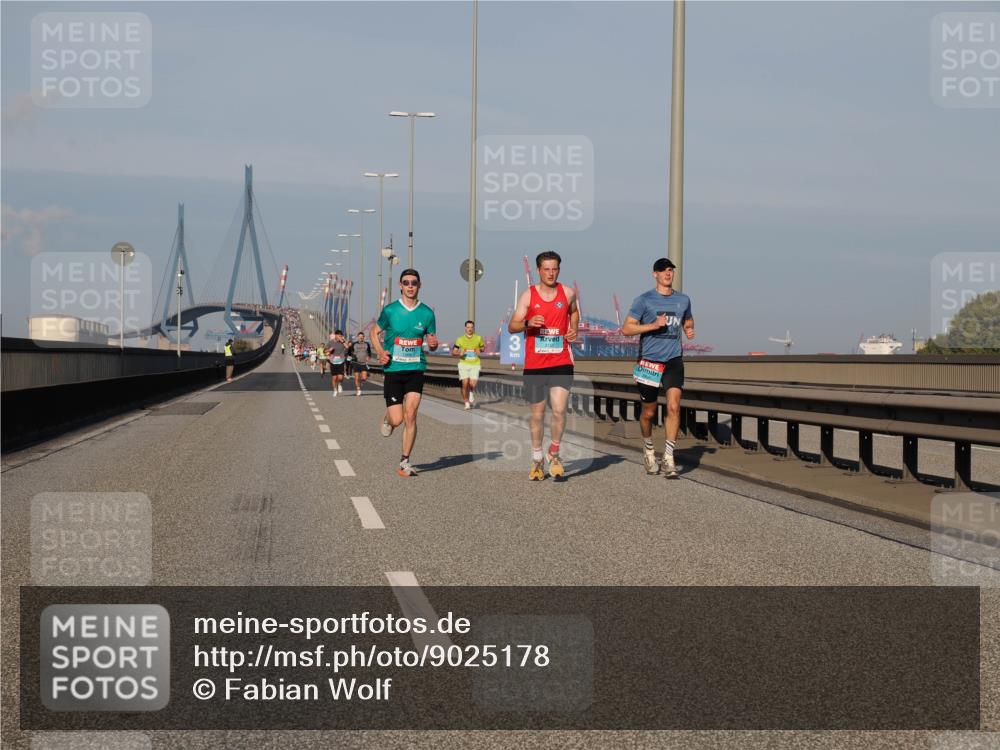 03.10.2025 - Köhlbrandbrückenlauf Fabian Wolf http://msf.ph/oto/9025178 03.10.2025 09:41:23 Position 3  meine-sportfotos.de