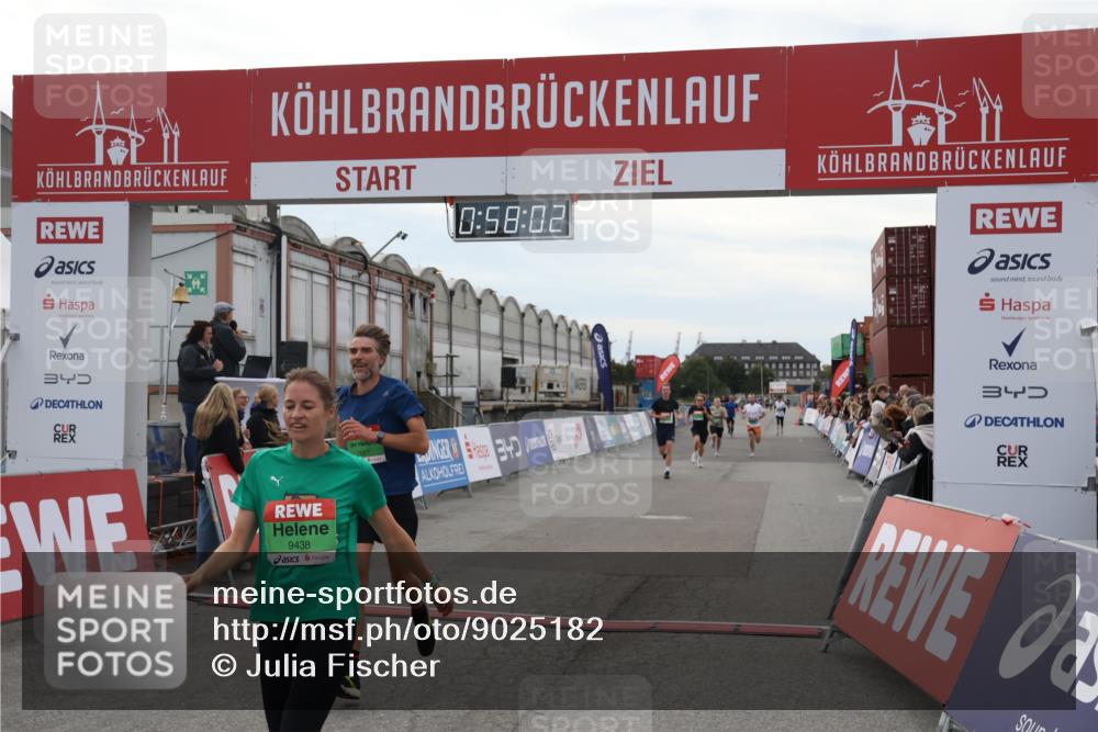 03.10.2025 - Köhlbrandbrückenlauf Julia Fischer http://msf.ph/oto/9025182 03.10.2025 15:58:02 Ziel 7029, 7051, 7087, 7127, 7131, 7352, 7570, 7577, 7614, 9438 meine-sportfotos.de