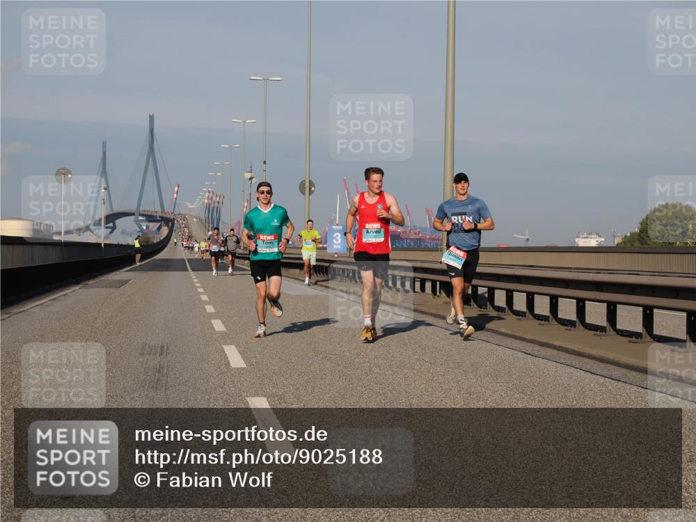 03.10.2025 - Köhlbrandbrückenlauf Fabian Wolf http://msf.ph/oto/9025188 03.10.2025 09:41:23 Position 3  meine-sportfotos.de