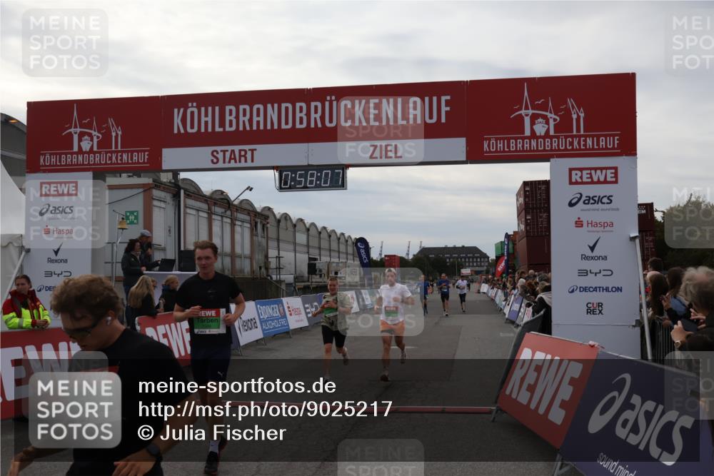 03.10.2025 - Köhlbrandbrückenlauf Julia Fischer http://msf.ph/oto/9025217 03.10.2025 15:58:08 Ziel 7029, 7087, 7352, 7577, 7614, 8761, 9223, 9224, 9227, 9438 meine-sportfotos.de