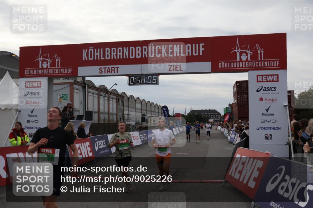 03.10.2025 - Köhlbrandbrückenlauf Julia Fischer http://msf.ph/oto/9025226 03.10.2025 15:58:09 Ziel 7029, 7087, 7352, 7577, 7614, 8761, 9223, 9224, 9227, 9438 meine-sportfotos.de