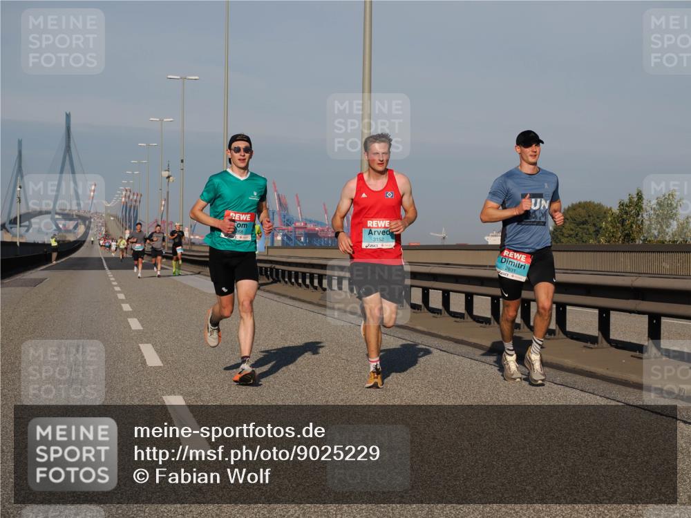 03.10.2025 - Köhlbrandbrückenlauf Fabian Wolf http://msf.ph/oto/9025229 03.10.2025 09:41:25 Position 3 268, 3152, 2831 meine-sportfotos.de