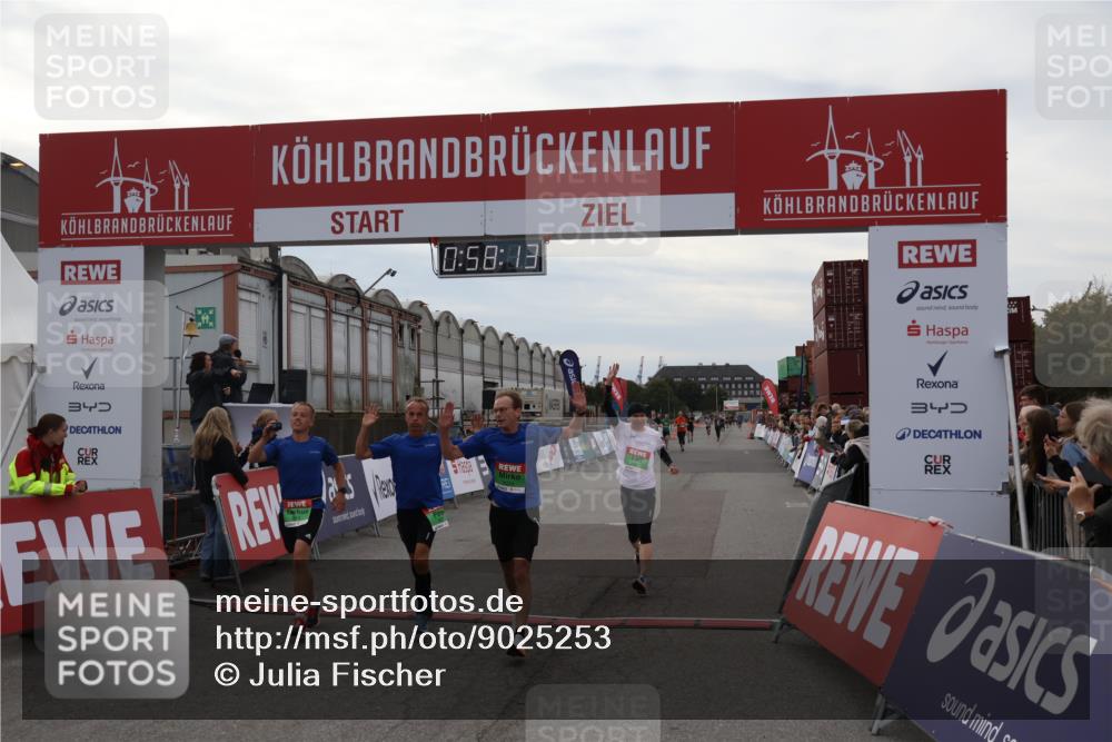 03.10.2025 - Köhlbrandbrückenlauf Julia Fischer http://msf.ph/oto/9025253 03.10.2025 15:58:14 Ziel 7029, 7096, 7352, 7577, 7614, 8761, 9223, 9224, 9227 meine-sportfotos.de