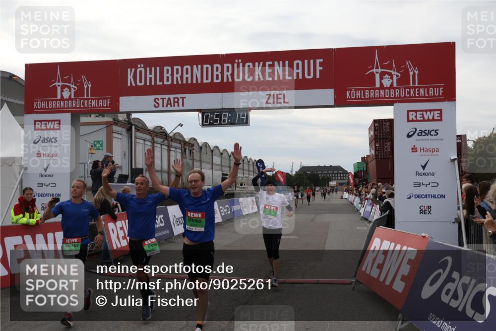 03.10.2025 - Köhlbrandbrückenlauf Julia Fischer http://msf.ph/oto/9025261 03.10.2025 15:58:14 Ziel 7029, 7096, 7352, 7577, 7614, 8761, 9223, 9224, 9227 meine-sportfotos.de