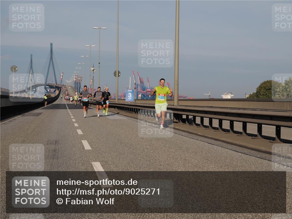 03.10.2025 - Köhlbrandbrückenlauf Fabian Wolf http://msf.ph/oto/9025271 03.10.2025 09:41:28 Position 3 3 meine-sportfotos.de