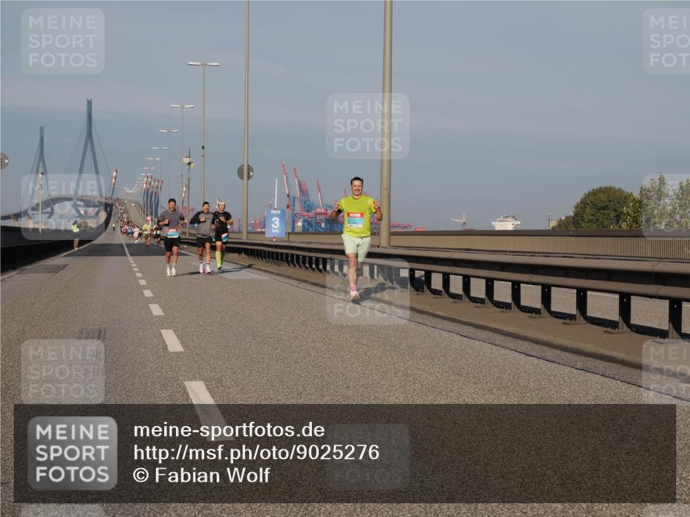 03.10.2025 - Köhlbrandbrückenlauf Fabian Wolf http://msf.ph/oto/9025276 03.10.2025 09:41:29 Position 3 3 meine-sportfotos.de