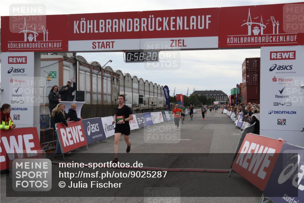 03.10.2025 - Köhlbrandbrückenlauf Julia Fischer http://msf.ph/oto/9025287 03.10.2025 15:58:21 Ziel 7095, 7096, 7104, 8761, 9223, 9224, 9227, 9340, 9659 meine-sportfotos.de