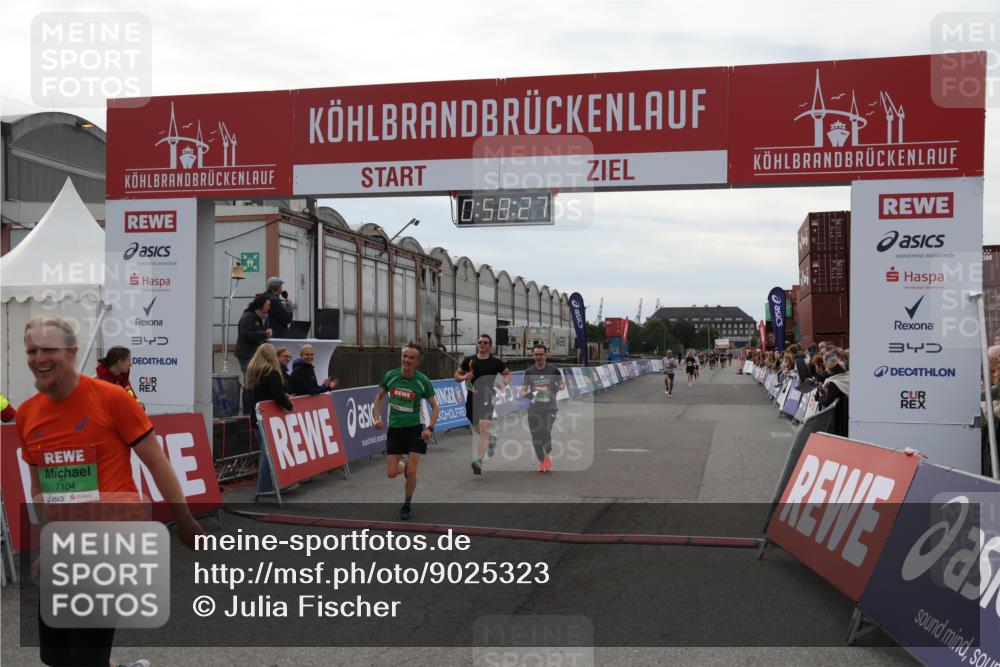 03.10.2025 - Köhlbrandbrückenlauf Julia Fischer http://msf.ph/oto/9025323 03.10.2025 15:58:27 Ziel 7095, 7096, 7104, 7121, 9340, 9659 meine-sportfotos.de
