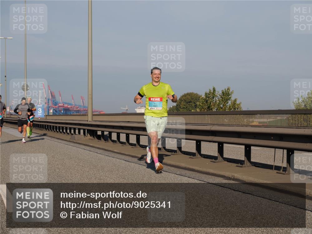 03.10.2025 - Köhlbrandbrückenlauf Fabian Wolf http://msf.ph/oto/9025341 03.10.2025 09:41:31 Position 3 3841 meine-sportfotos.de